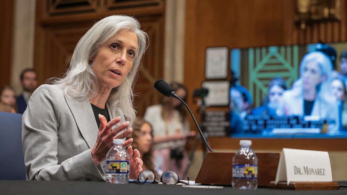 Despiden a la jefa de control de enfermedades de EE.UU. por disputa sobre vacunas contra el covid-19