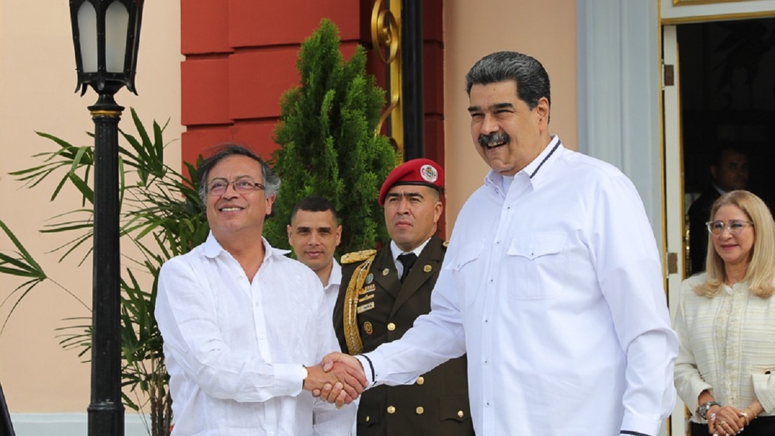 "Unidos por la paz": Maduro agradece a Petro el refuerzo de la presencia militar en sus fronteras