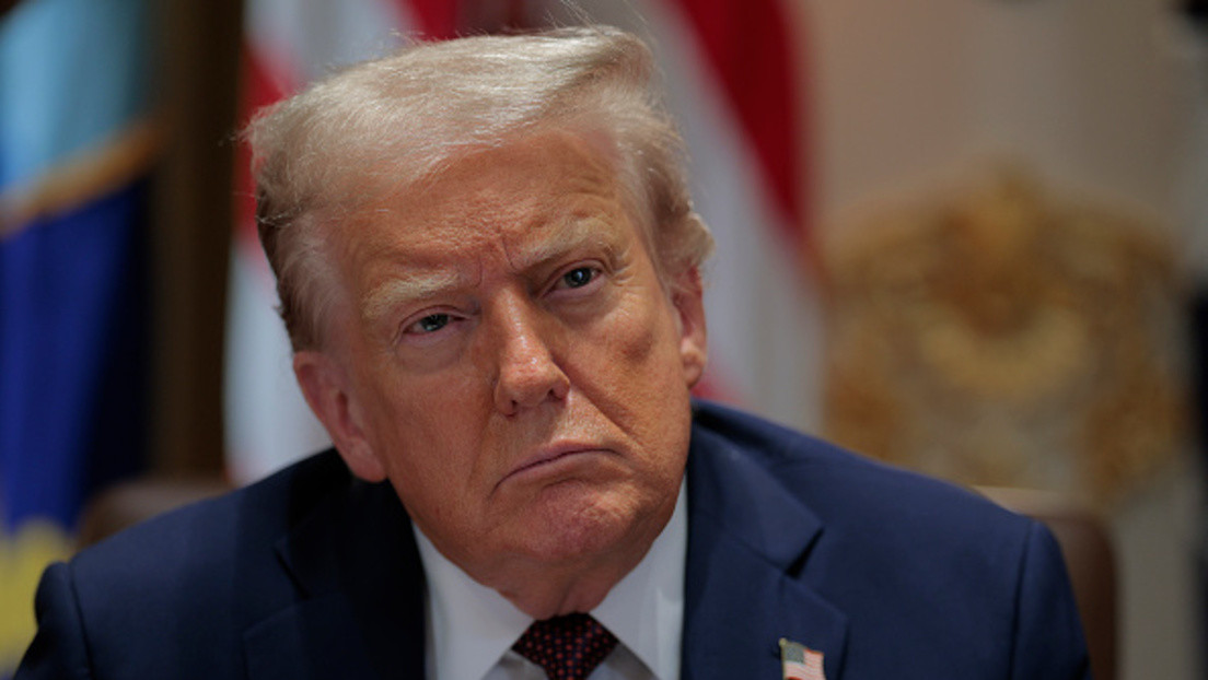 Medios: Trump cree que Zelenski y Europa plantean exigencias "poco realistas" para la paz