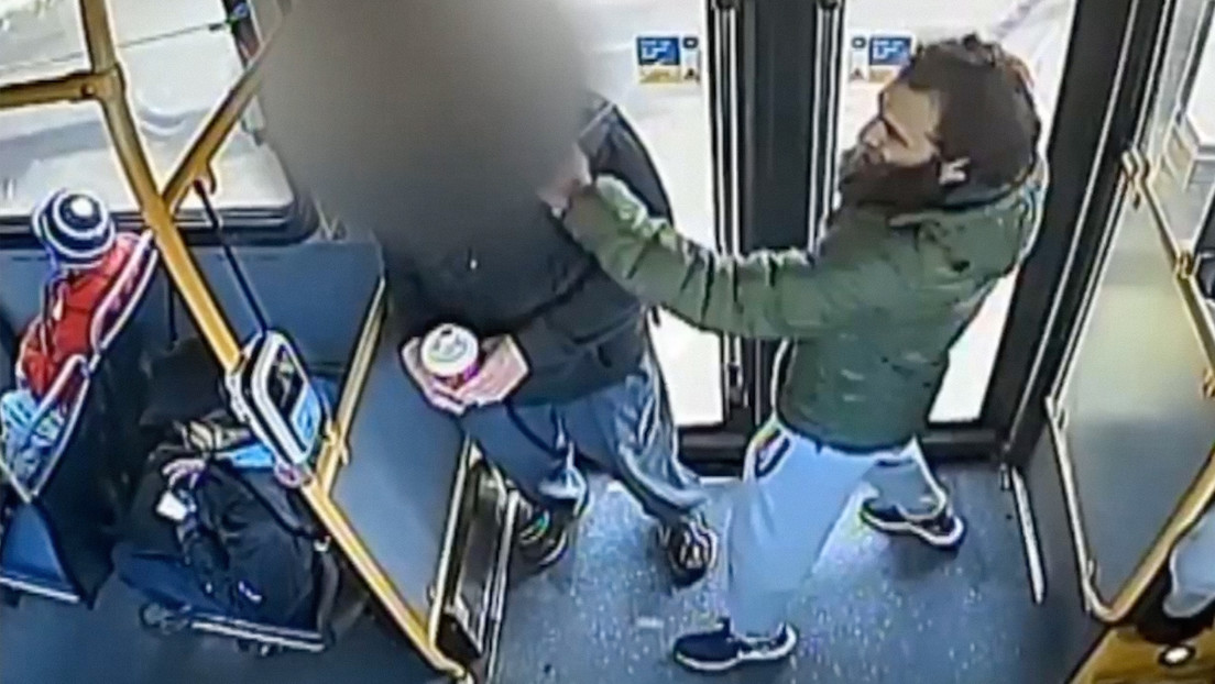 Ataque brutal en Canadá: degolla a un pasajero "en nombre del Estado Islámico" (FUERTE VIDEO)