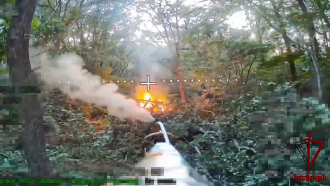 VIDEO: Drones rusos destruyen un tanque ucraniano con potentes impactos