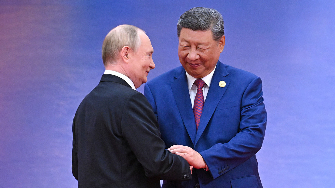 VIDEO: Putin y Xi conversan amigablemente en la apertura de la cumbre de la OCS