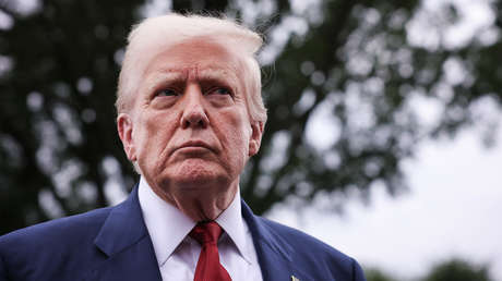 Trump aclara su orden de desplegar dos submarinos nucleares