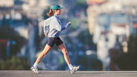 Este ritmo de caminata puede alargar la vida