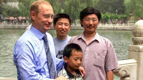 Hallan al niño chino que conoció a Putin hace 25 años en su primera visita a Pekín