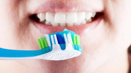 Sacan del mercado a una conocida pasta dental por "reacción adversa" en México