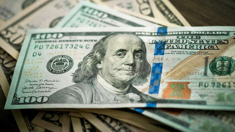 Bloomberg: El aumento del declive del rol global del dólar se debe a Trump