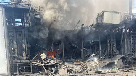 Se registra una gran explosión en una fábrica de EE.UU. (VIDEO)