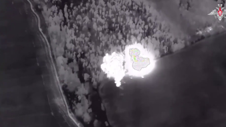 VIDEO: Abrams, Bradleys y unos 50 efectivos: el 'botín' de bombas aéreas y drones Guerán en un ataque ruso