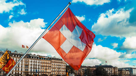 WSJ: Suiza sopesa abandonar su histórico estatus de neutralidad ante el mundo