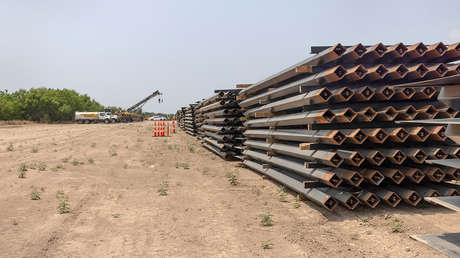 "Vamos a recuperar el muro": Trump sobre la instalación en la frontera con México que subastó Biden