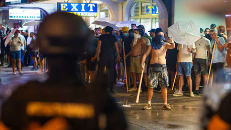 "Traspasan los límites del comportamiento civilizado": Rusia condena violentas protestas en Serbia