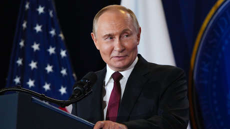 "Imperialista": Putin bromea antes de reunirse con Trump (VIDEO)