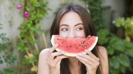 Los pros y contras que no conocías de la refrescante fruta del verano