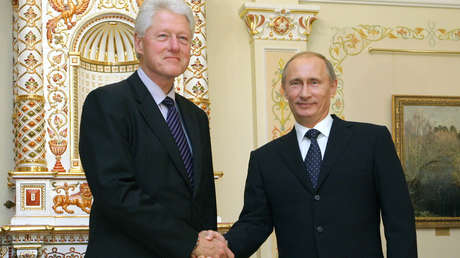 DOCUMENTOS DESCLASIFICADOS: la promesa de Clinton a Putin que quedó solo en palabras