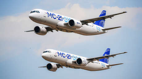 VIDEO: El avión insignia 'Made in Russia' pasa importante prueba