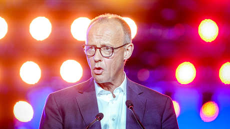 Recortes sociales, millones para Ucrania y oposición reprimida: La 'receta' de Merz para 'salvar Alemania'