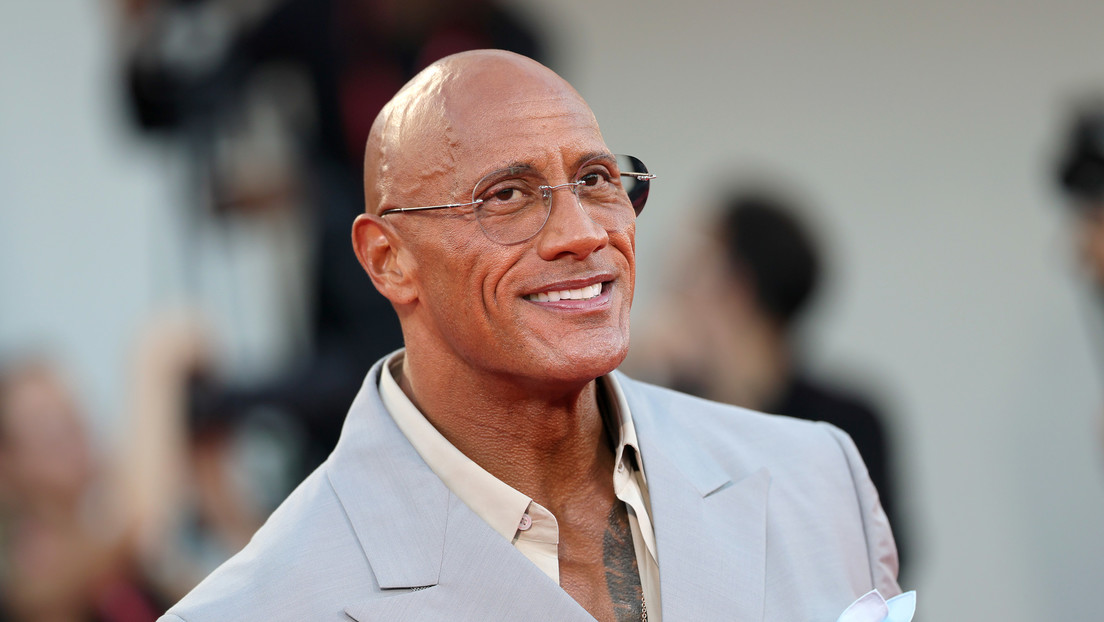 Dwayne 'La Roca' Johnson se vuelve viral por su radical cambio físico (VIDEOS)