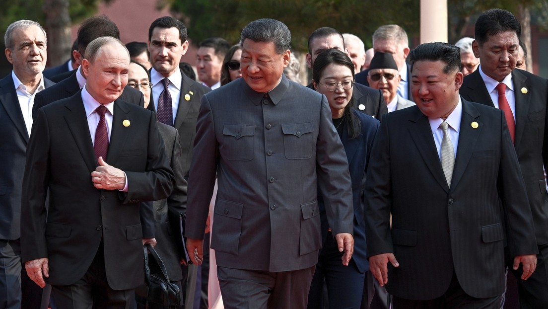 Asesor de Putin reacciona a las palabras de Trump sobre "conspiración" de Rusia, China y la RPDC contra EE.UU.