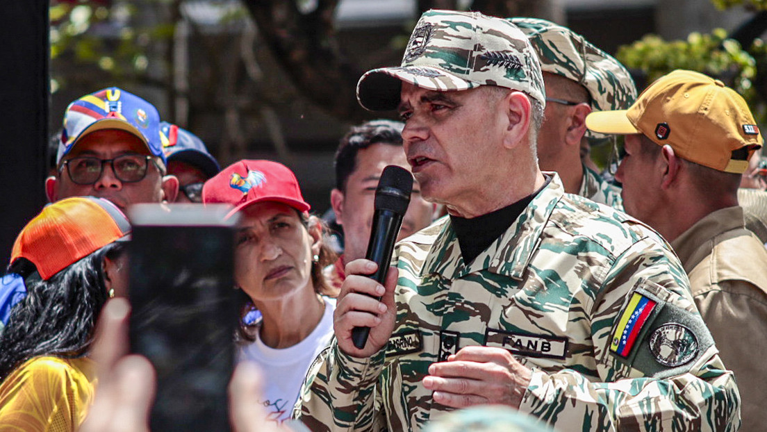 Ministro de Defensa venezolano a EE.UU.: "El narcotráfico no se combate con destructores o misiles"