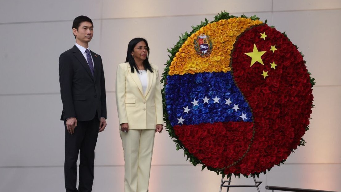 Delcy Rodríguez: "Rusia y China están al frente levantando las banderas de la paz"