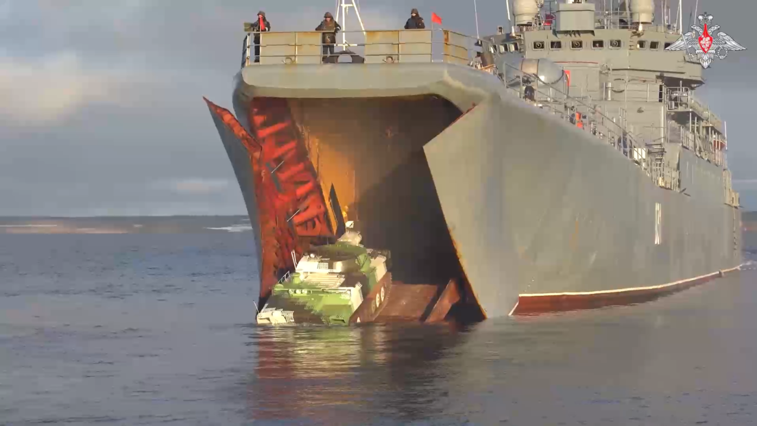 "Ataque sorpresa": Flota del Norte rusa realiza maniobras en el océano Ártico (VIDEO)