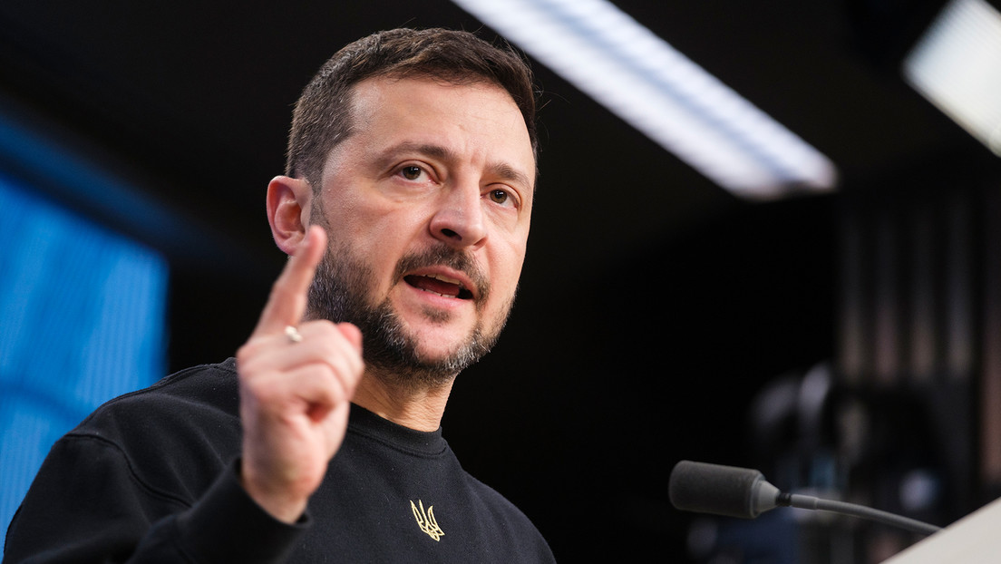 Zelenski 'lanza un dardo' a Pekín y propone en broma la ciudadanía ucraniana a Kellogg