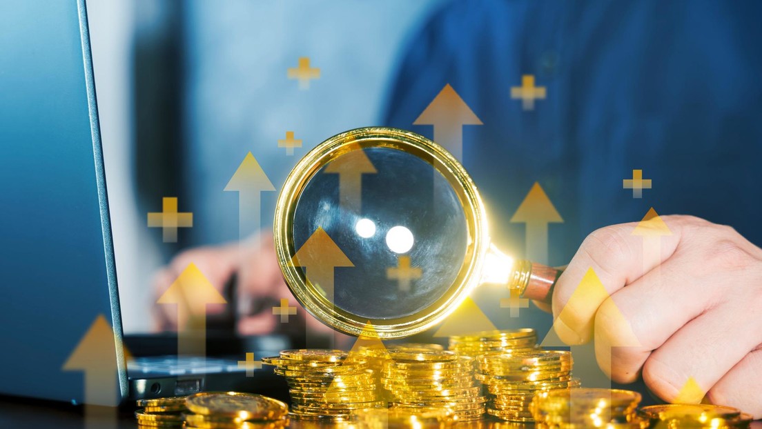 El oro parece no tener techo: ¿qué tiene que ver la depreciación del dólar y la guerra comercial de Trump?