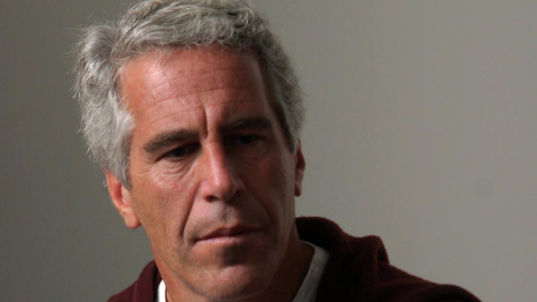 FBI: No hay "información creíble" de que Jeffrey Epstein traficara mujeres para otras personas