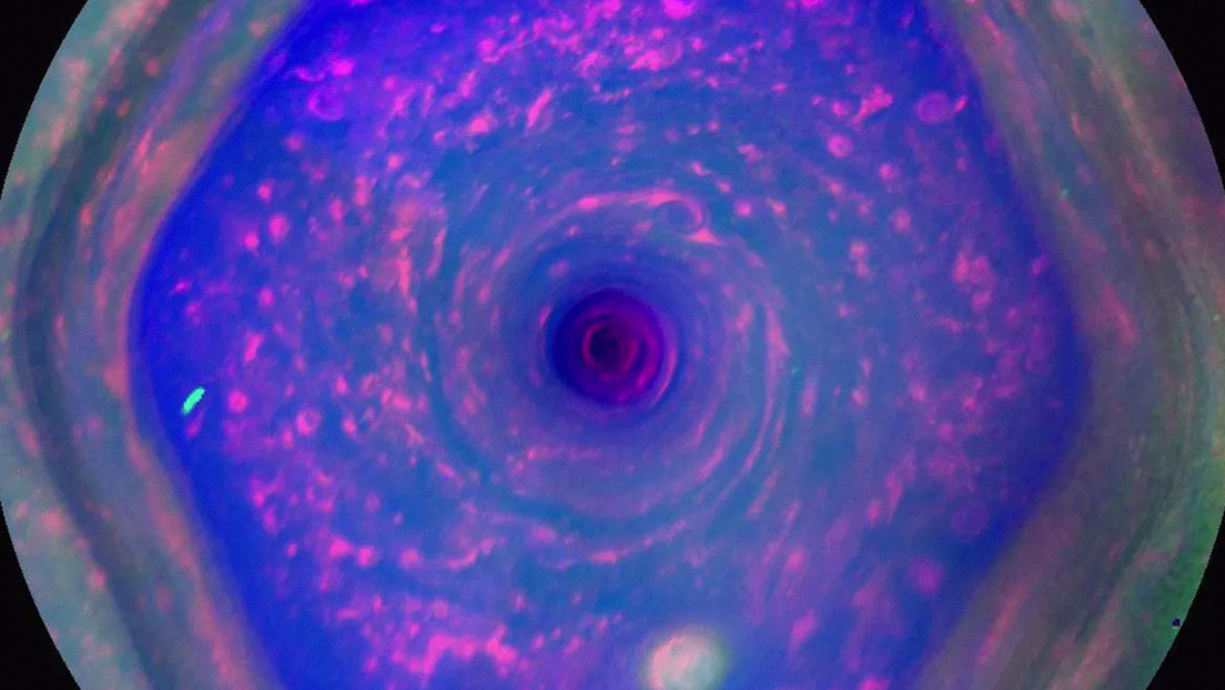 "Completa sorpresa": hallan algo desconcertante en la atmósfera de Saturno