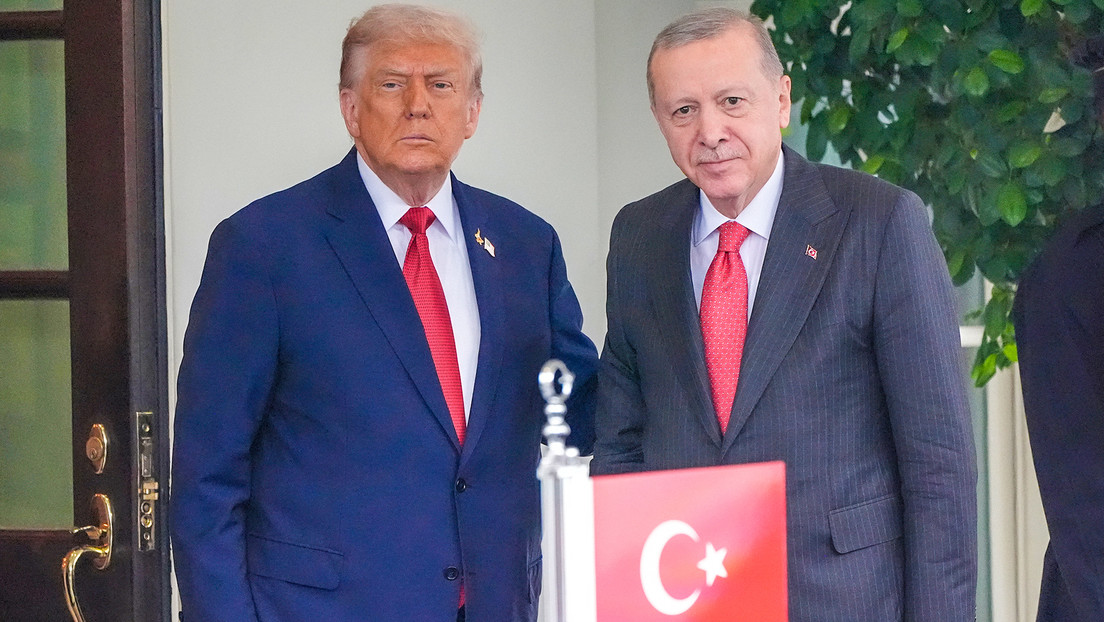 Trump se reúne con Erdogan en la Casa Blanca