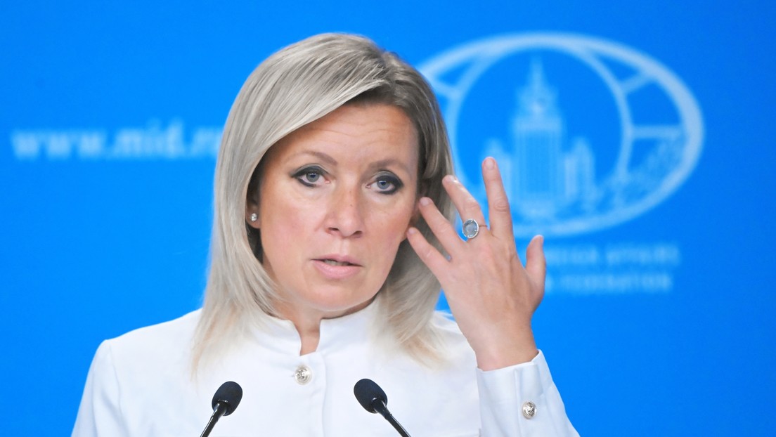 "No luchan por lo suyo desde un sofá": Fuerte mensaje de Zajárova sobre reivindicaciones de Kiev