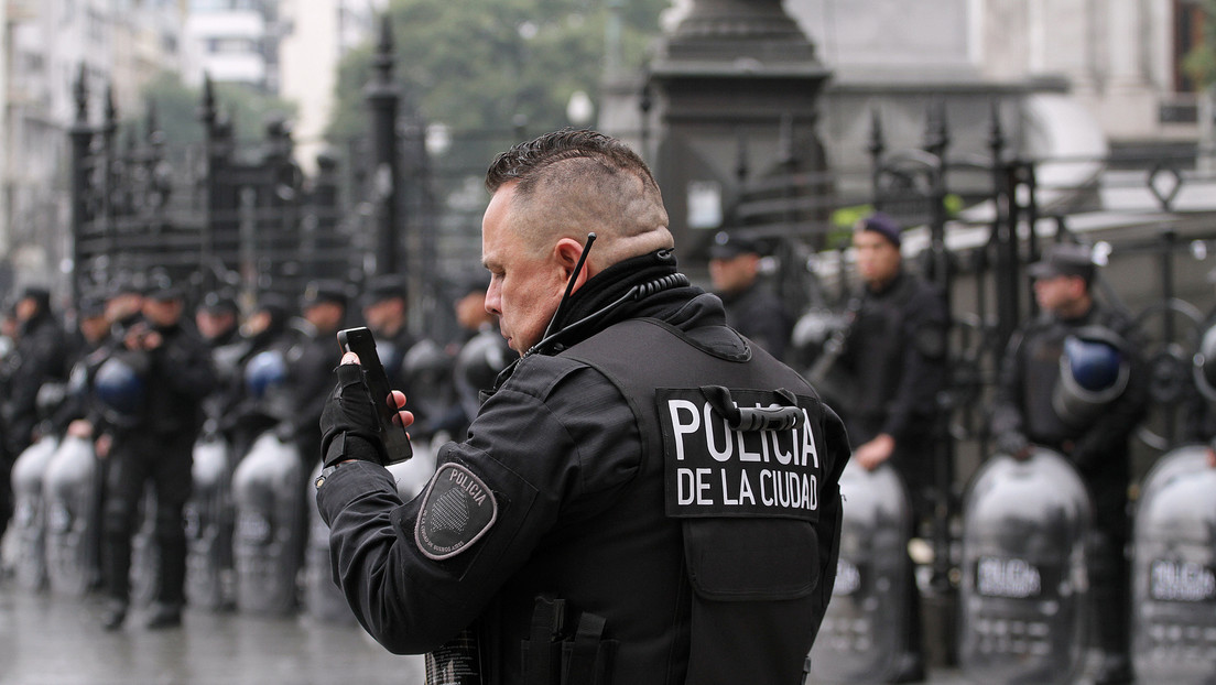 Una Policía de Latinoamérica sufre 'hackeo' internacional: promueven criptomoneda desde sus redes