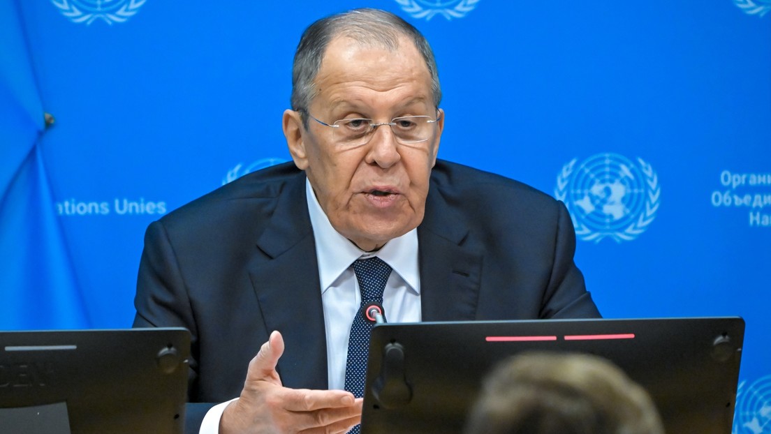 La incómoda pregunta de Lavrov a los medios 'mainstream' sobre la provocación en Bucha
