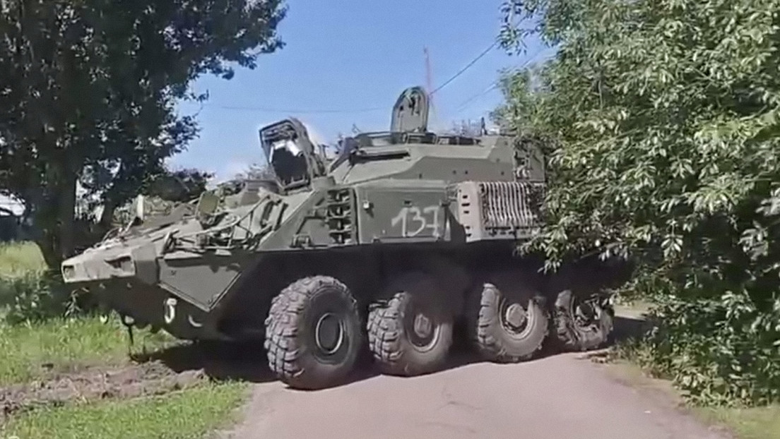 Sin un solo tiro: así fue el 'robo' épico de un blindado de la OTAN a los ucranianos por soldados rusos