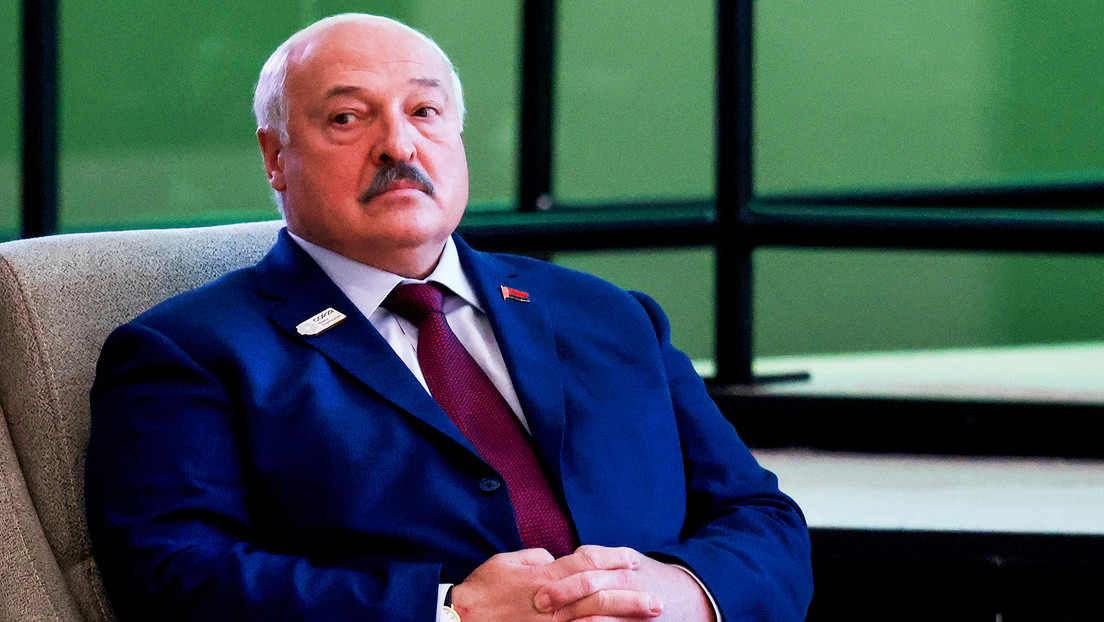 "Que lo intenten. La respuesta llegará inmediatamente": Lukashenko sobre amenaza de derribar aviones rusos