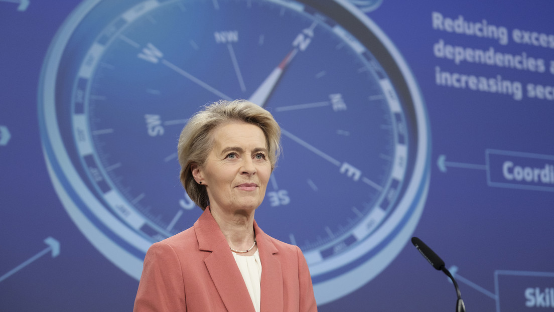 Von der Leyen, en la cima de una montaña creciente de escándalos