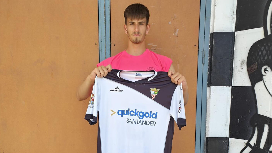 Portero español fallece tras sufrir un golpe en la cabeza en un partido de fútbol