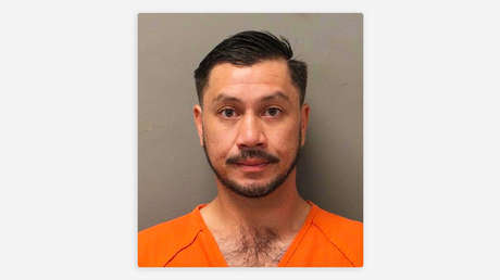 Lo acusan de asesinato tras jugar con un amigo a dispararse en la cabeza usando un casco antibalas