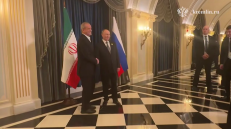 Putin se reúne con el presidente iraní