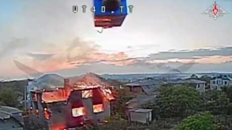 VIDEO: Lluvia de drones rusos arrasa con equipamiento enemigo