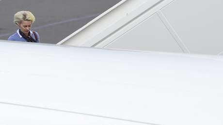 Mucho drama y ninguna prueba: el 'hackeo ruso' del avión de Von der Leyen que nunca ocurrió