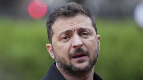 Zelenski da un giro en su retórica sobre la pérdida de territorios