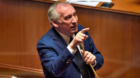 "Política del tipo buldócer": primer ministro francés reprocha al "Occidente estadounidense"