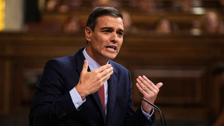 Dinero y prostitutas: una exesposa saca a relucir los 'trapos sucios' de un exministro de Sánchez