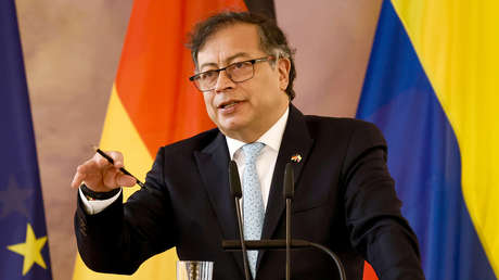 Petro sobre EE.UU. en el Caribe: "O nos callamos ahora y vemos caer las bombas o nos unimos"