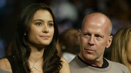 La esposa de Bruce Willis defiende su decisión de poner al actor bajo cuidado externo