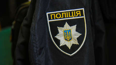 Policía ucraniana usa gas y dispara en un parque infantil durante un intento de movilización forzosa (VIDEO)