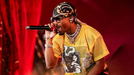 Сuerpo en estado de descomposición es hallado en el Tesla de un famoso cantante estadounidense