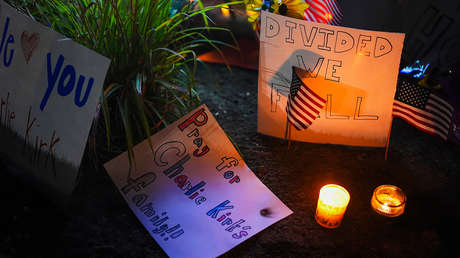 EE.UU. revocará visados a quienes "glorifiquen" el asesinato de Kirk